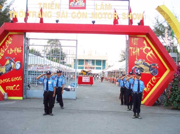 Bảo vệ Hộ tống Vip - Bảo Vệ Thành Trung - Công Ty TNHH Dịch Vụ Bảo Vệ Thành Trung